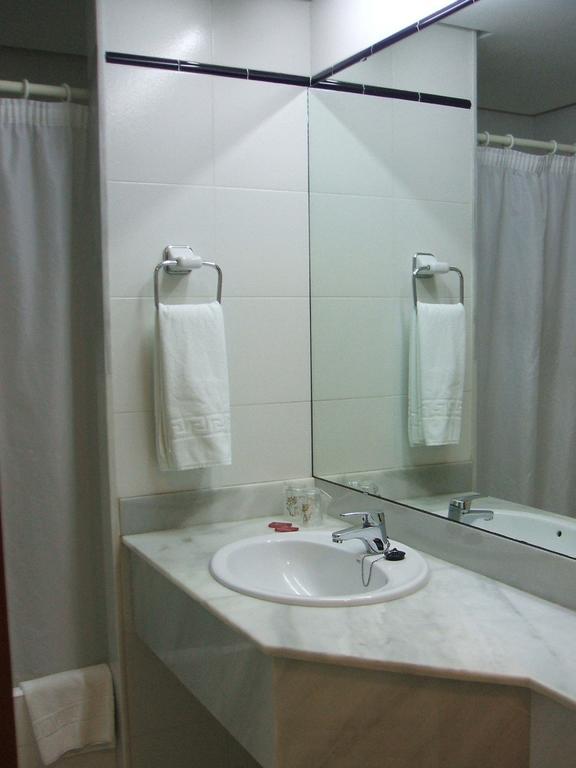 Hotel Balneario De Chiclana 치클라나 데 라 프론테라 객실 사진